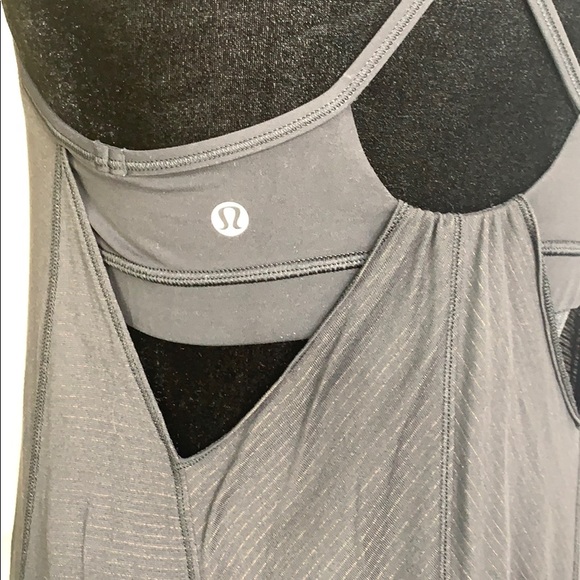 Lulu lemon 2 in 1 tank - Picture 3 of 6